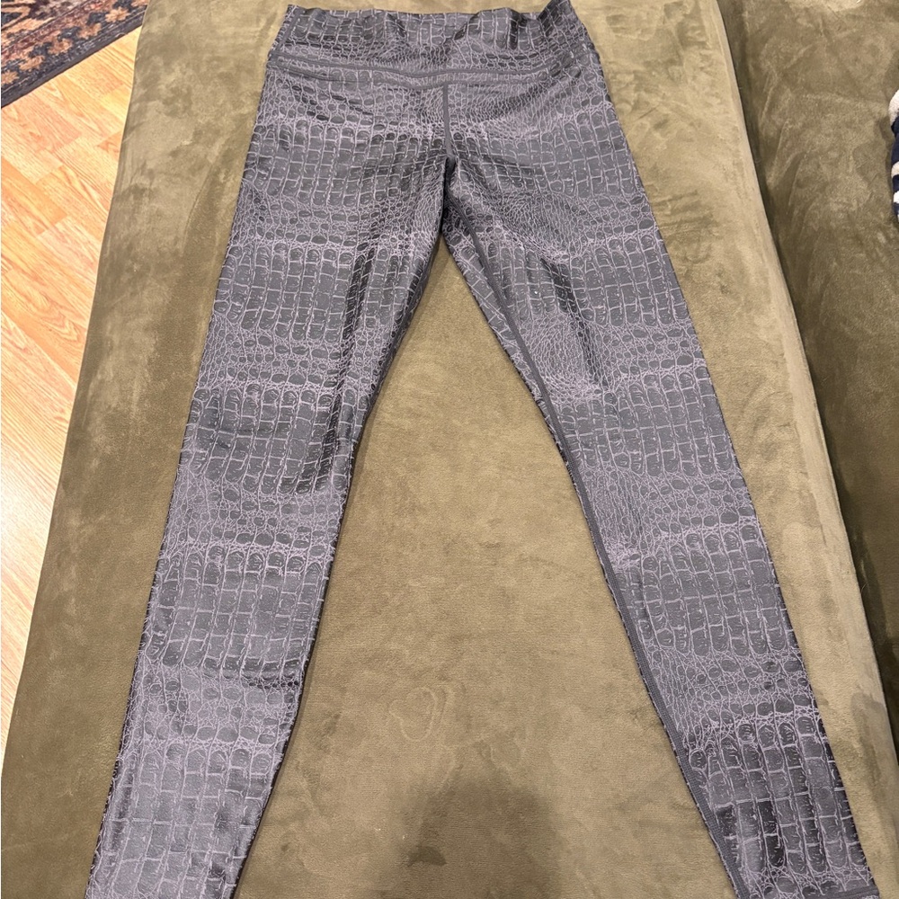 8-10 EUC Zyia Active Gray Armour Leggings 28”